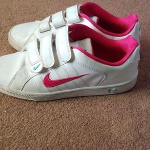 White pink in blue kids size 5.5 youth